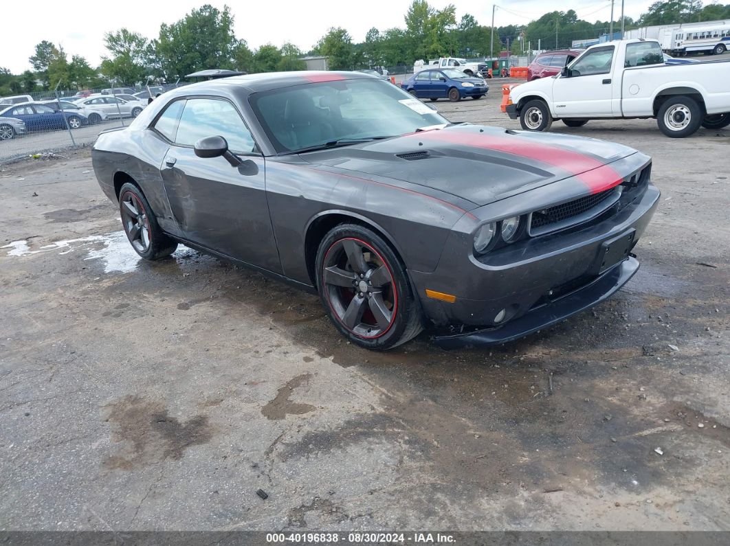 DODGE CHALLENGER 2013