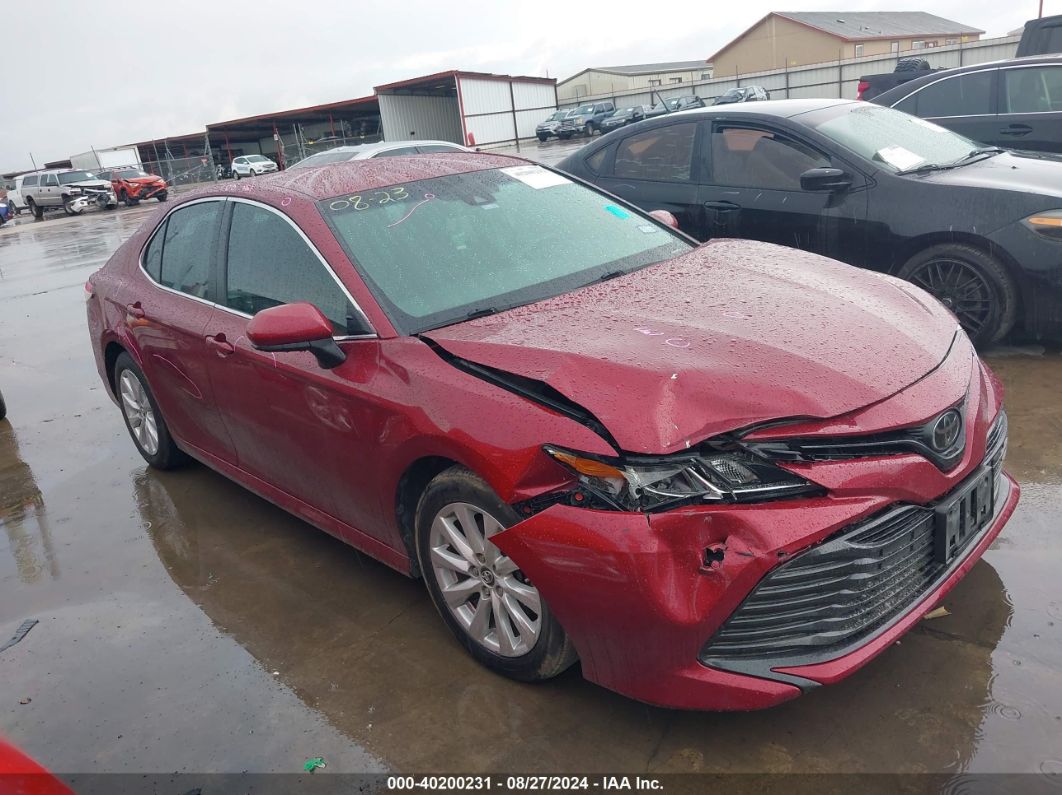 TOYOTA CAMRY 2018