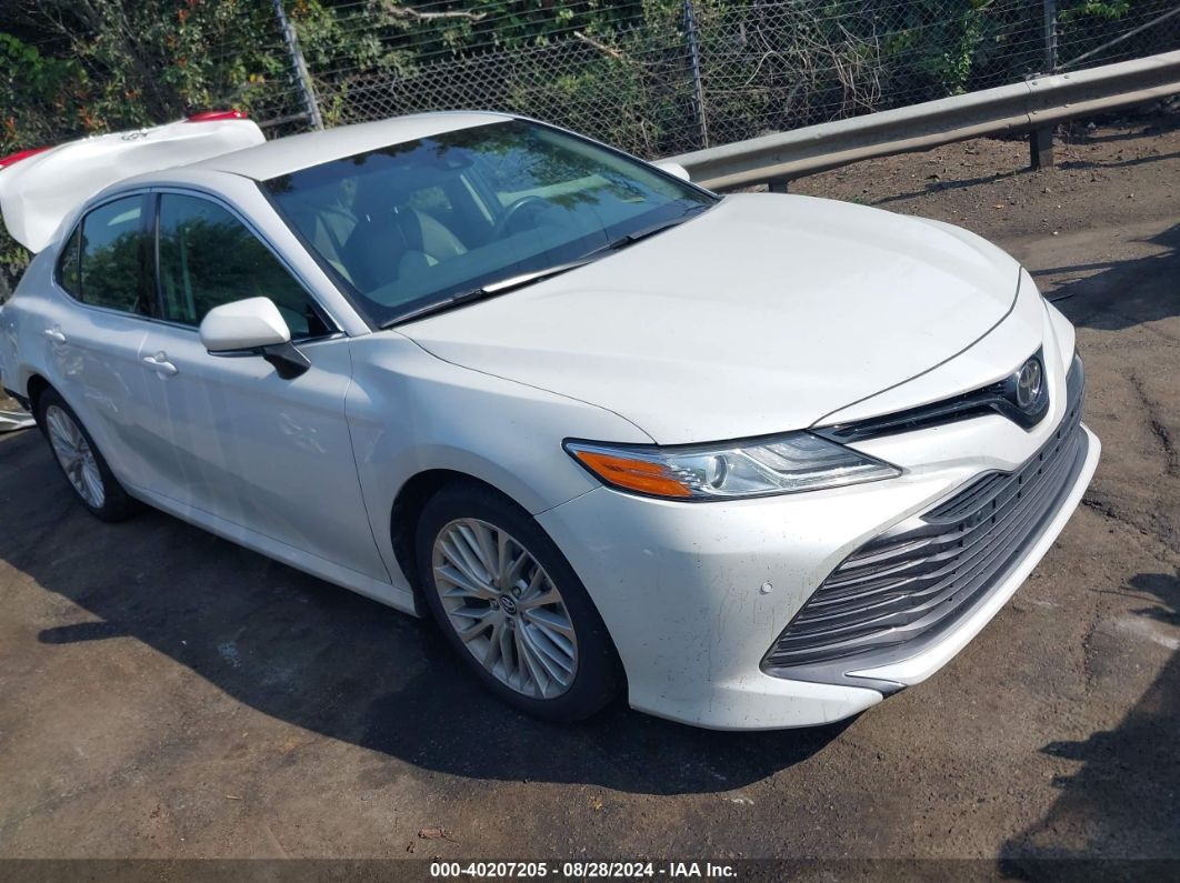 TOYOTA CAMRY 2018