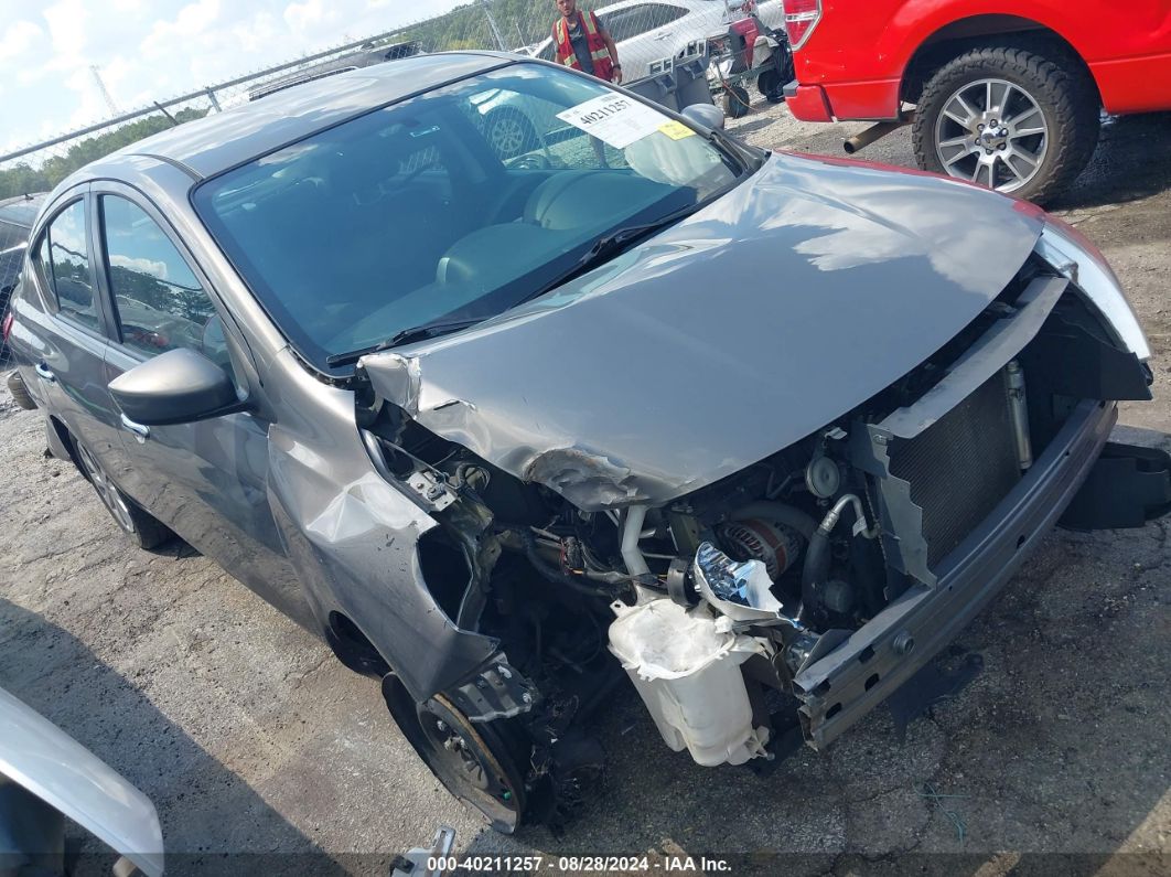 NISSAN VERSA 2016