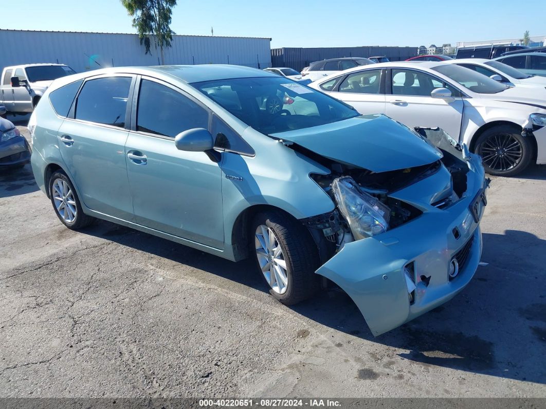 TOYOTA PRIUS V 2013