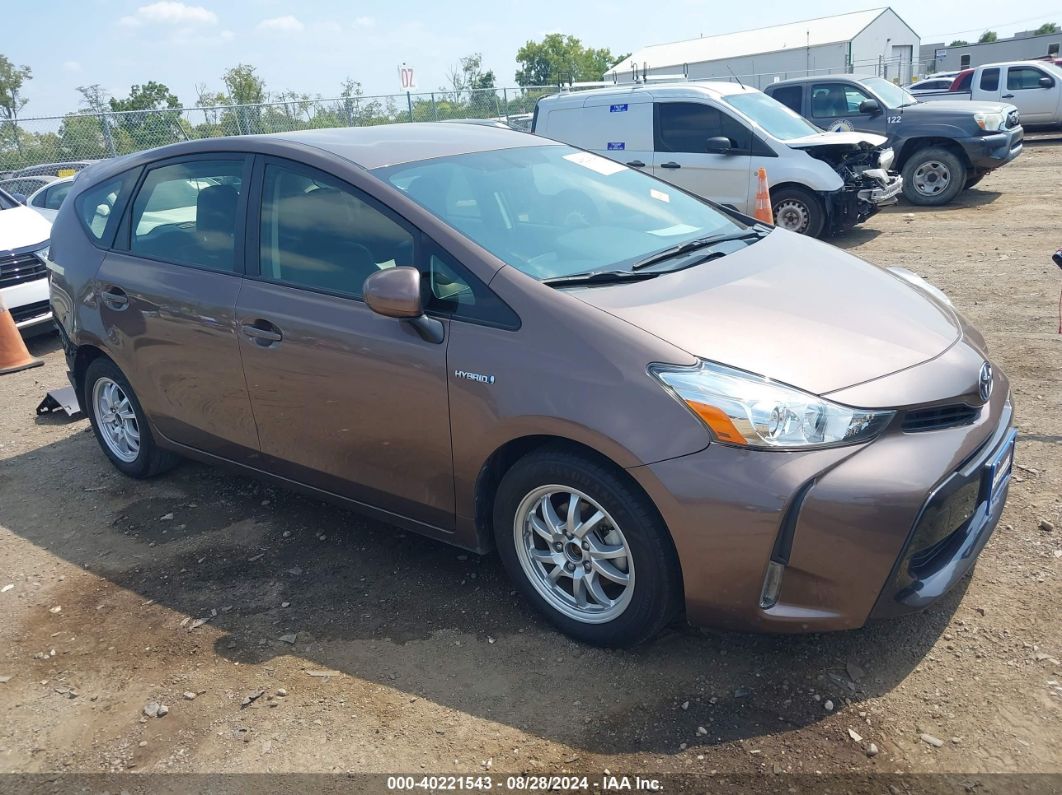 TOYOTA PRIUS V 2017