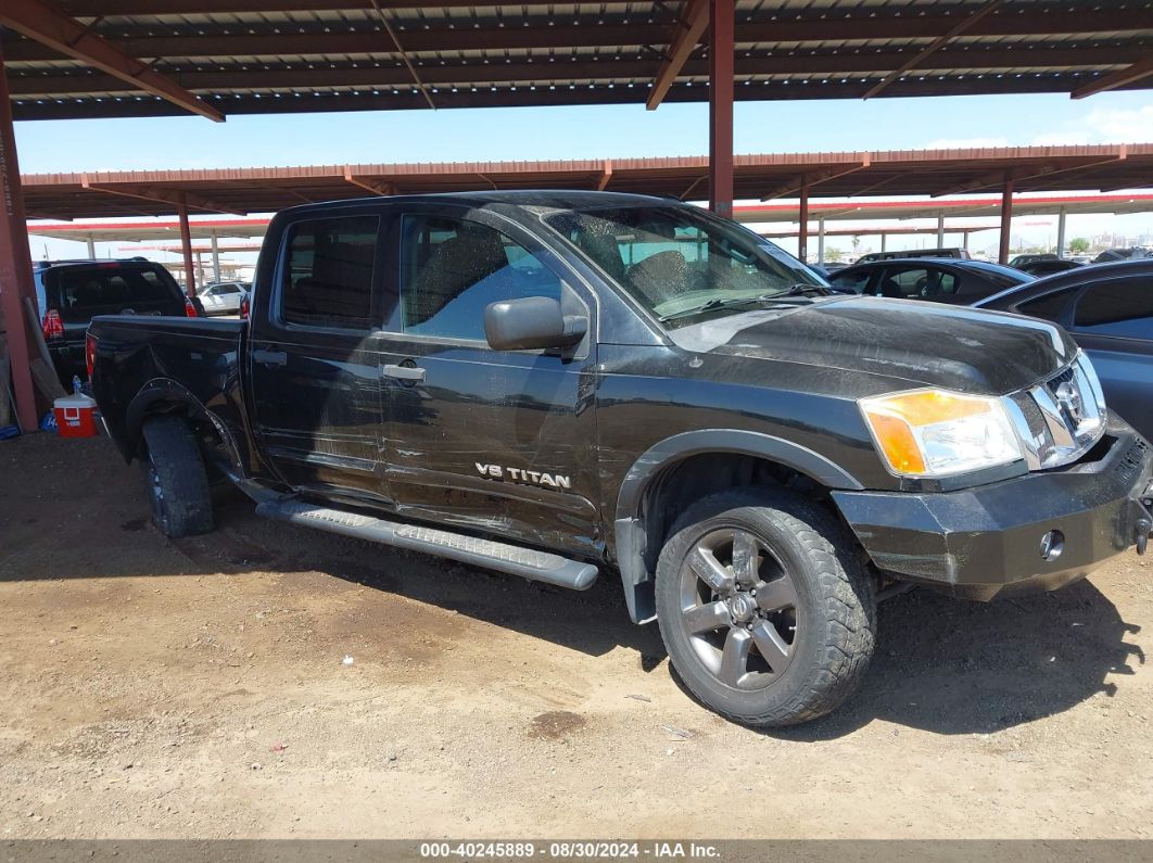 NISSAN TITAN 2015