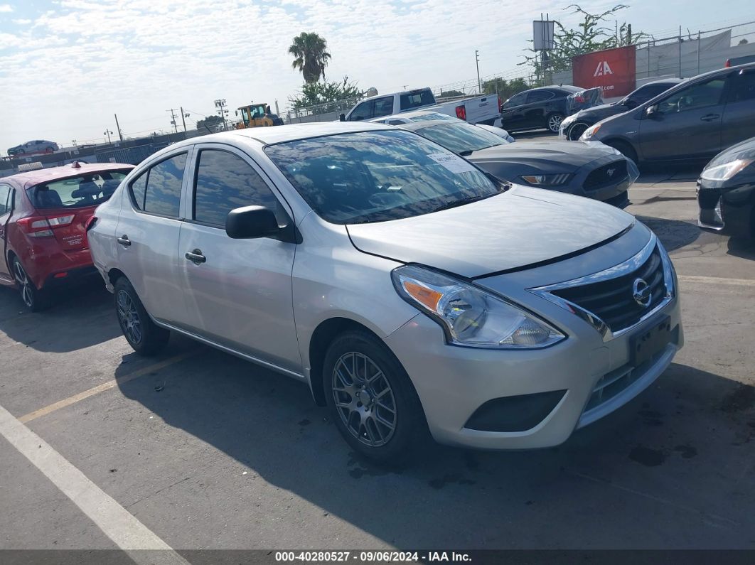 NISSAN VERSA 2015