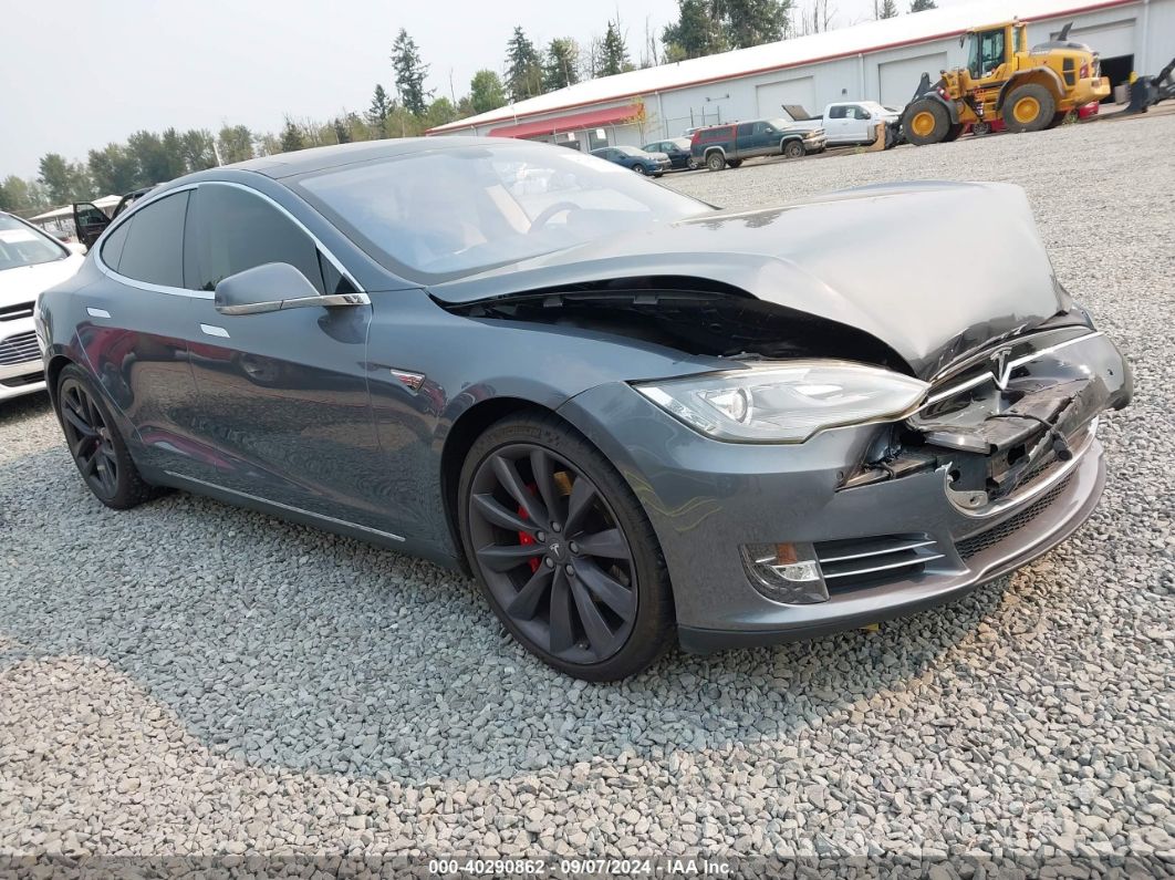 TESLA MODEL S 2014