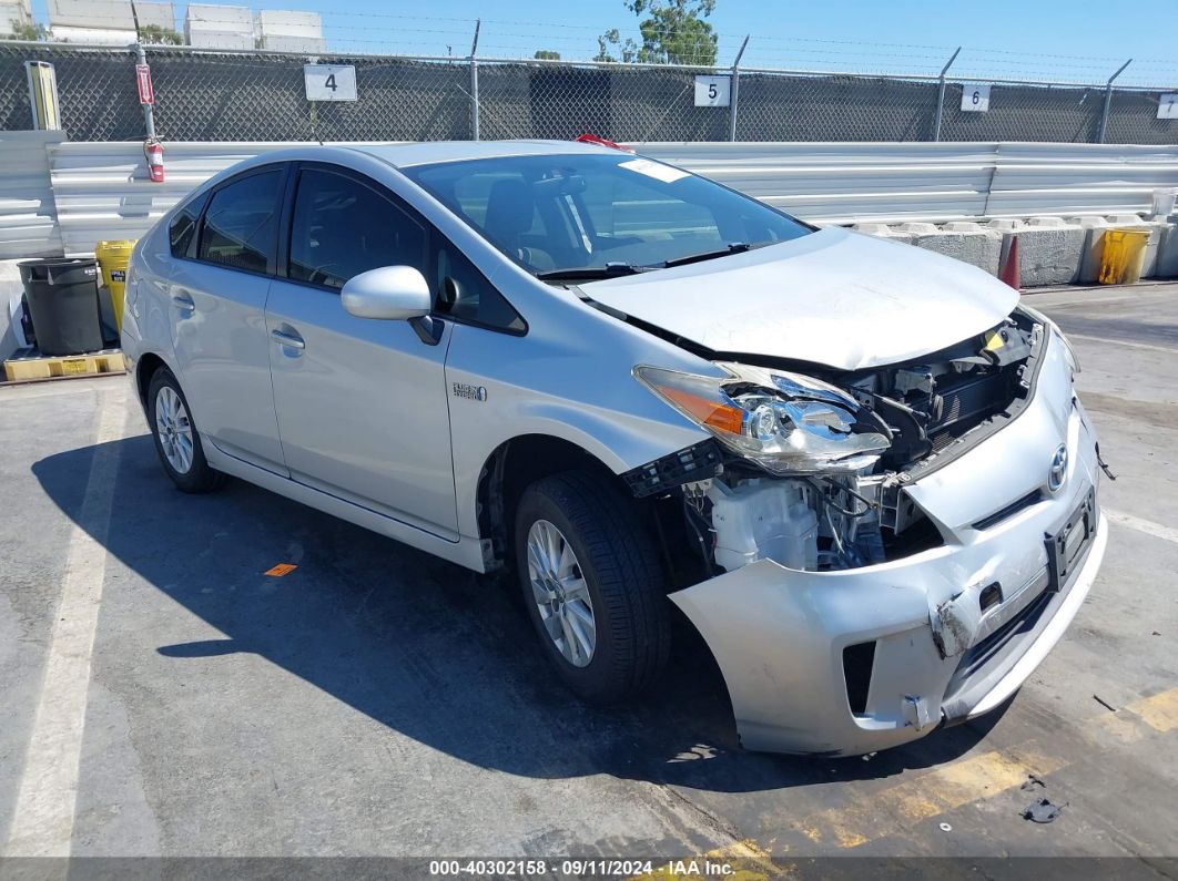 TOYOTA PRIUS PLUG-IN 2012