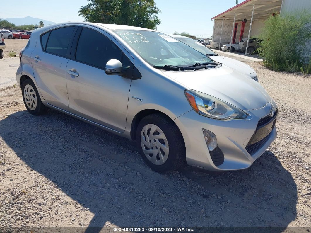 TOYOTA PRIUS C 2016