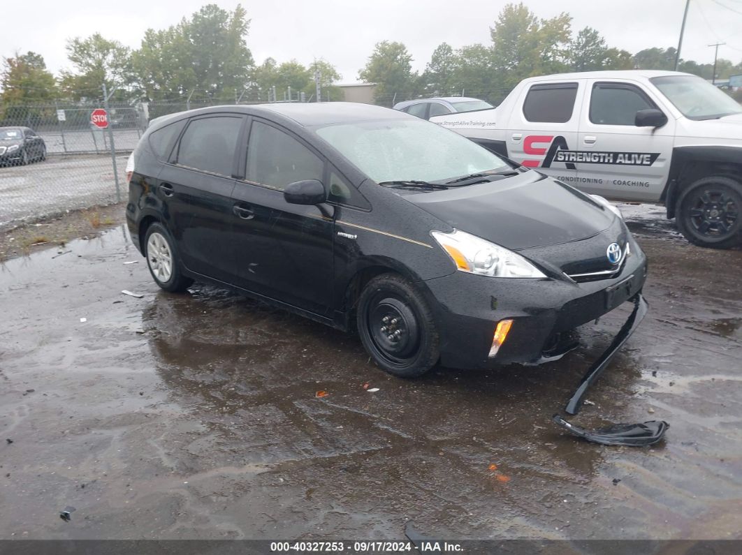 TOYOTA PRIUS V 2012