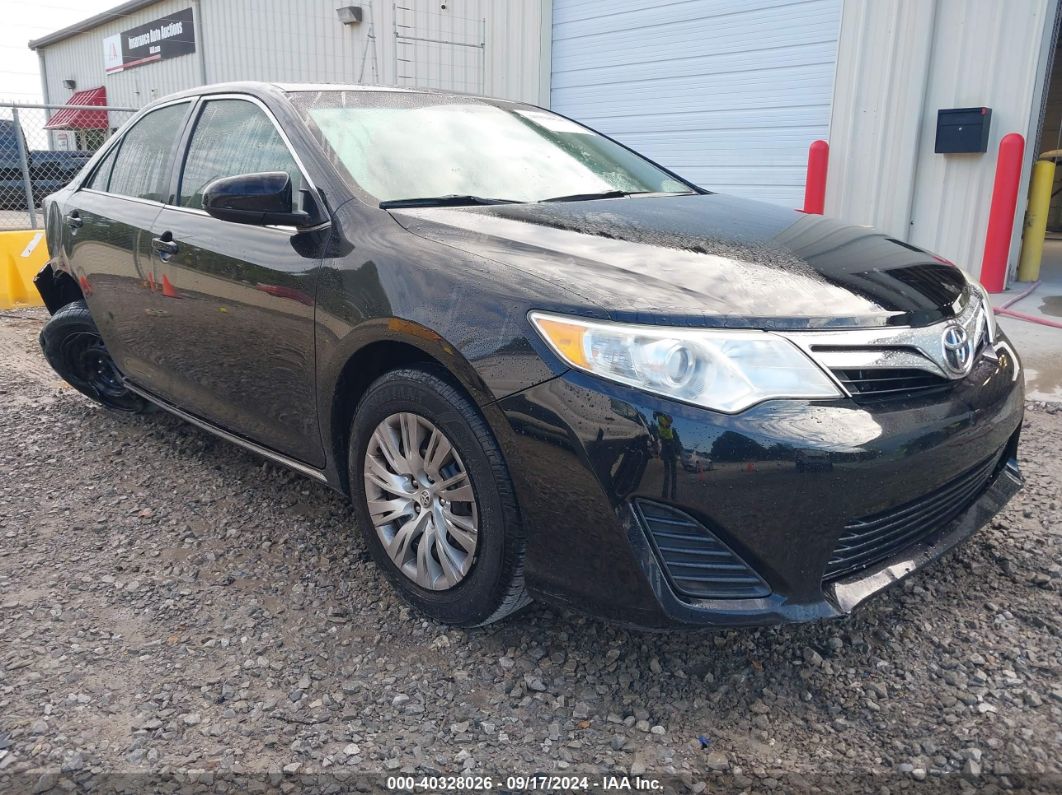 TOYOTA CAMRY 2012