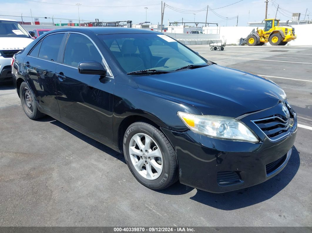 TOYOTA CAMRY 2011