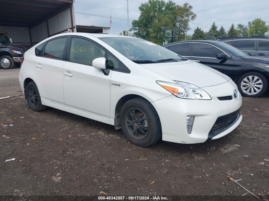 TOYOTA PRIUS 2015