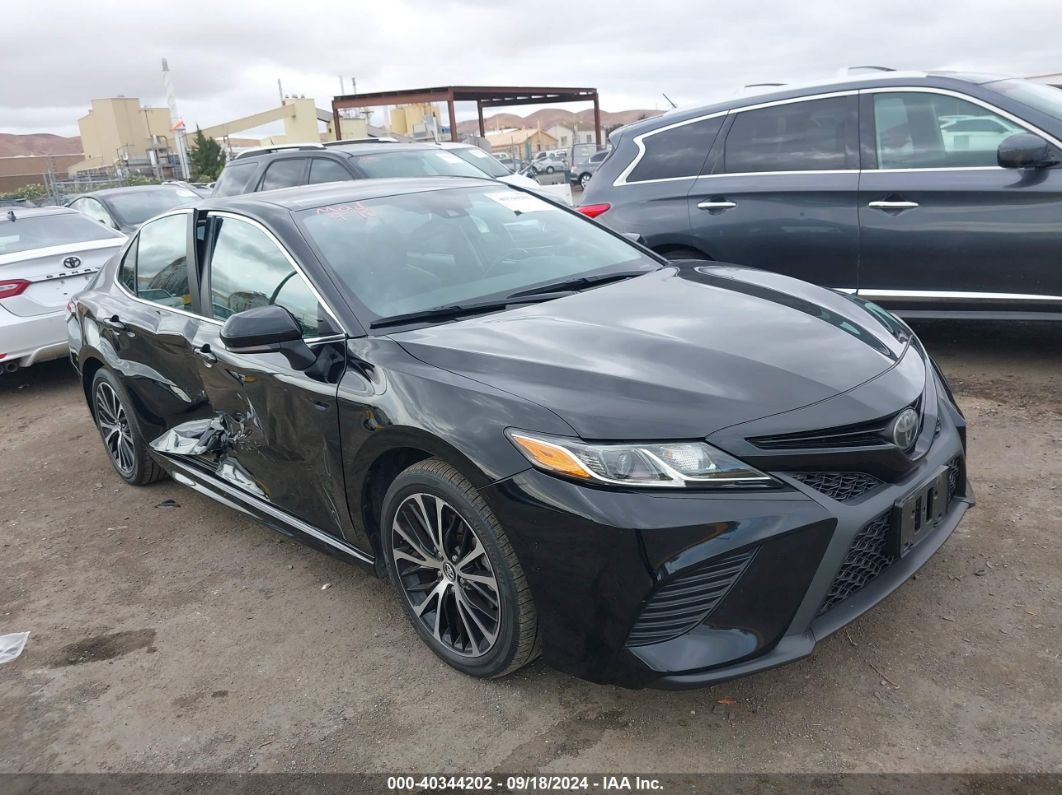 TOYOTA CAMRY 2019