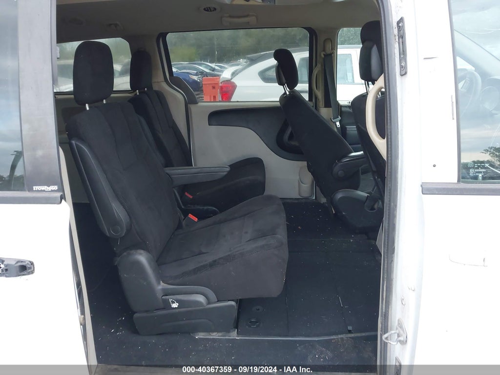 2014 Dodge Grand Caravan SE photo 8