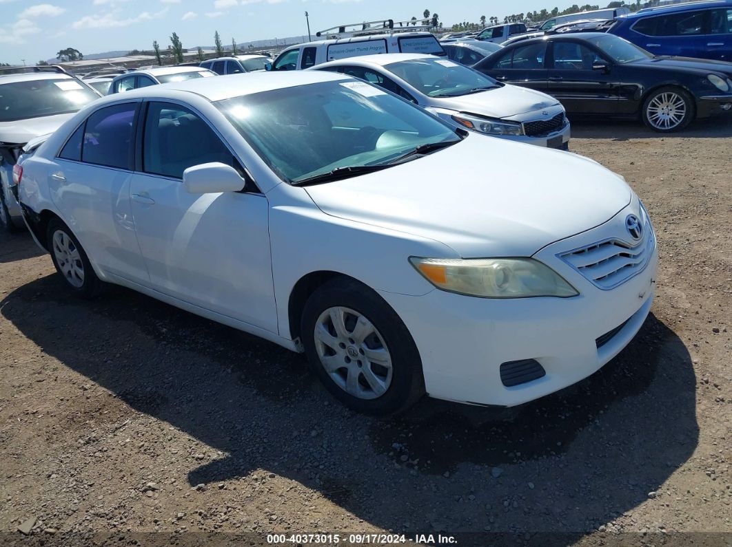 TOYOTA CAMRY 2011