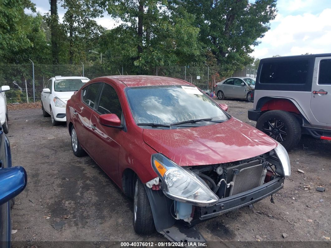 NISSAN VERSA 2017