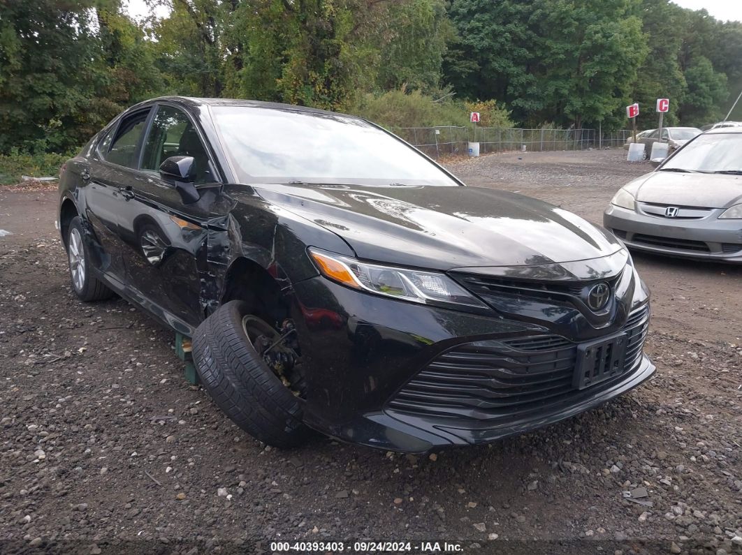 TOYOTA CAMRY 2018