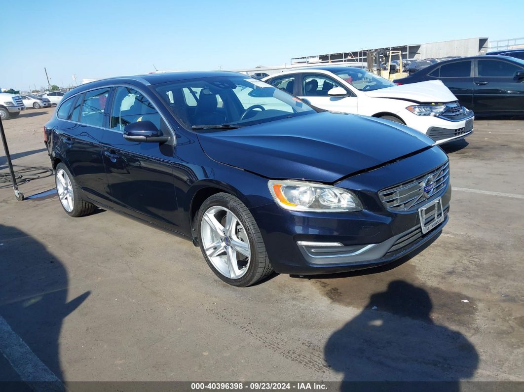 VOLVO V60 2016