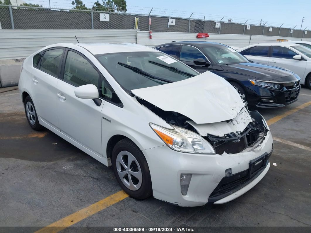 TOYOTA PRIUS 2015