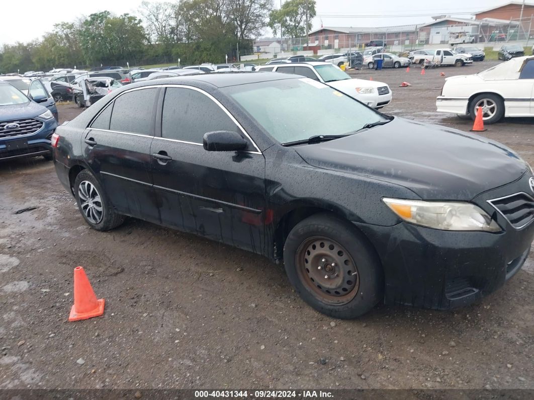 TOYOTA CAMRY 2011