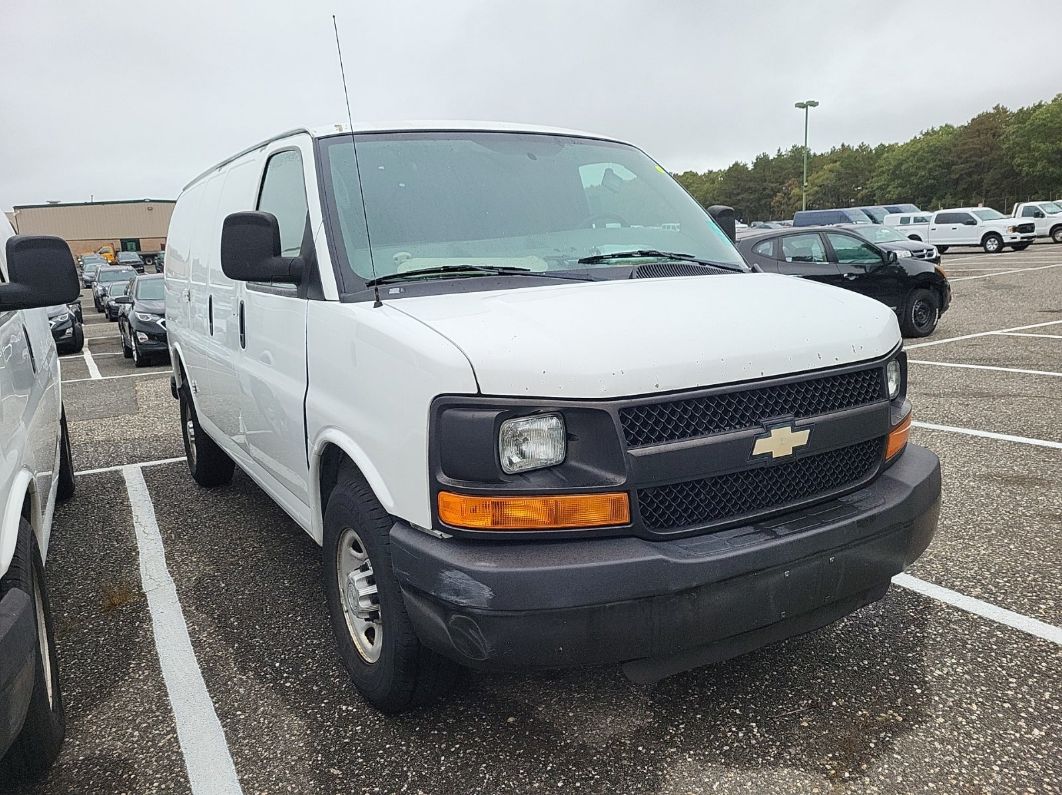 CHEVROLET EXPRESS G2500 2011