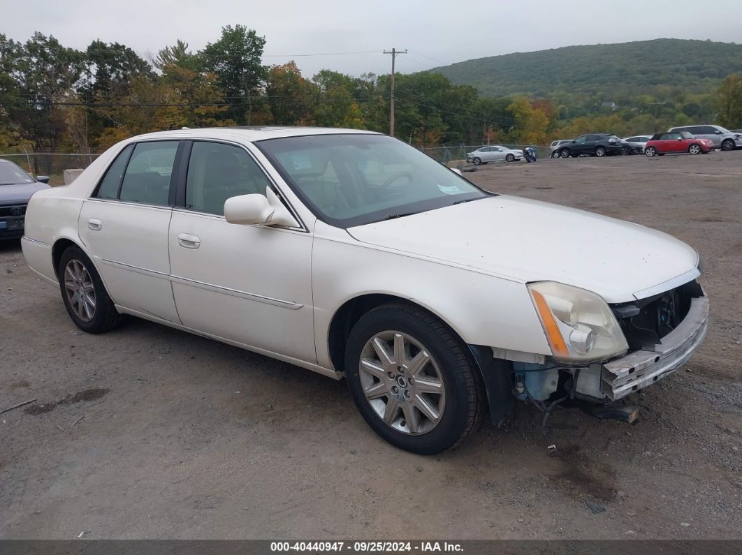 CADILLAC DTS 2011