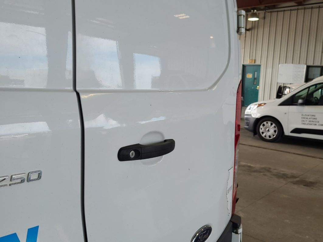 FORD TRANSIT VAN 2018