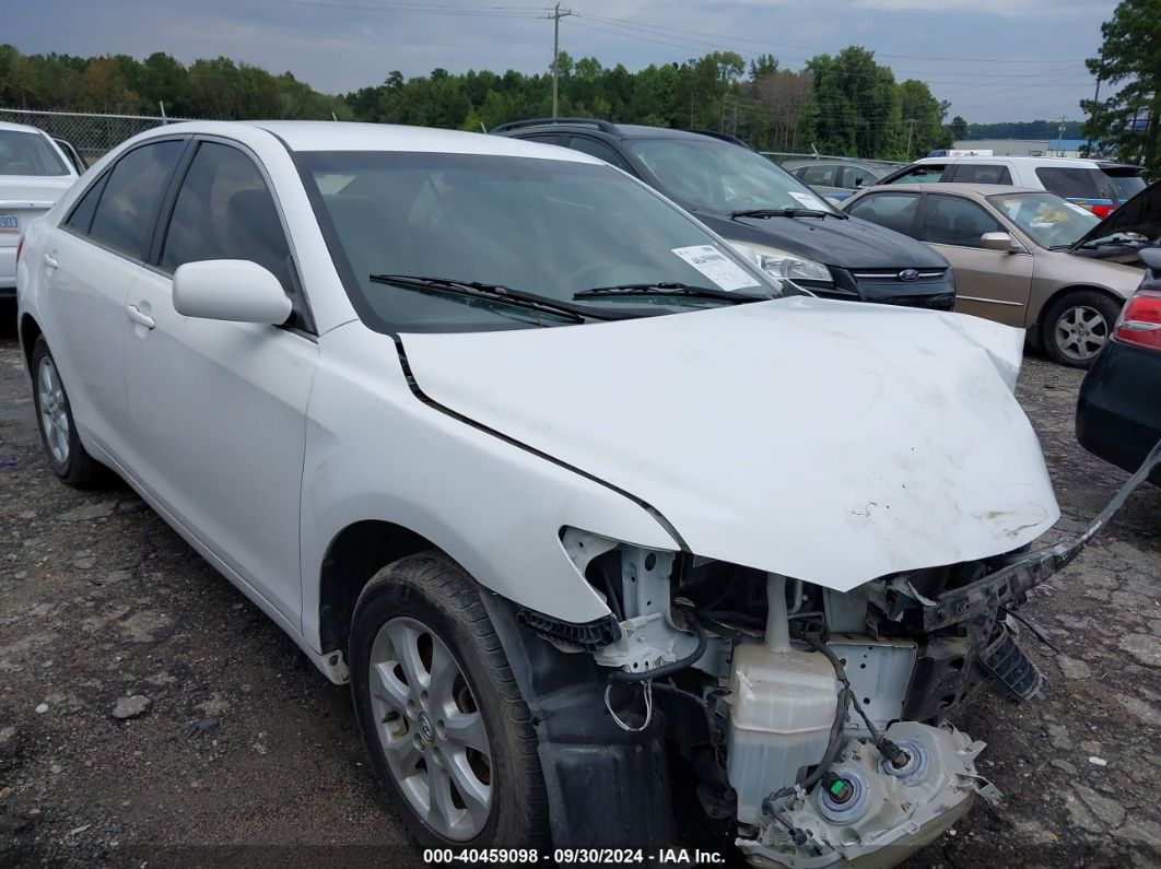 TOYOTA CAMRY 2011