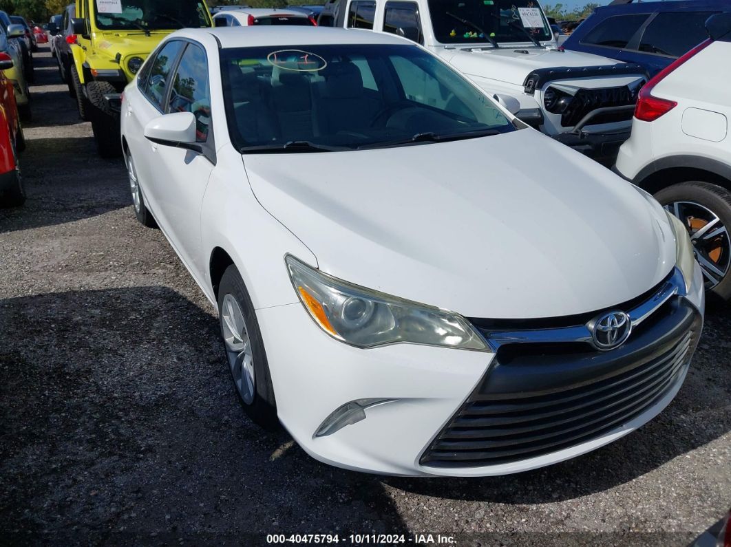 TOYOTA CAMRY 2016