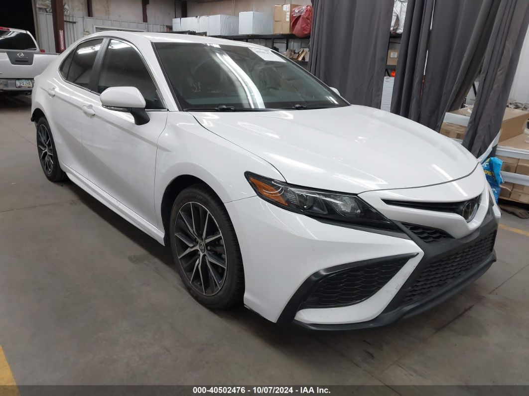 TOYOTA CAMRY 2022