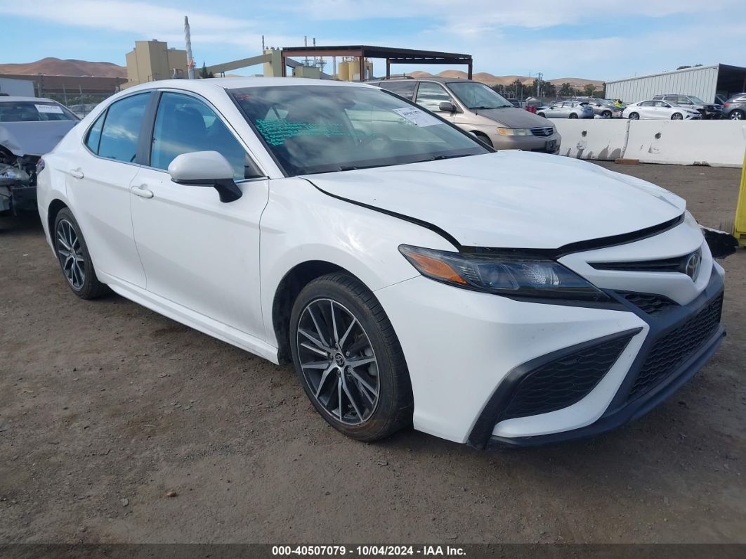 TOYOTA CAMRY 2021