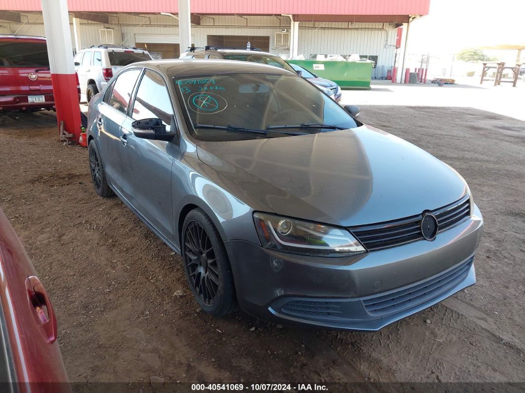 VOLKSWAGEN JETTA 2013