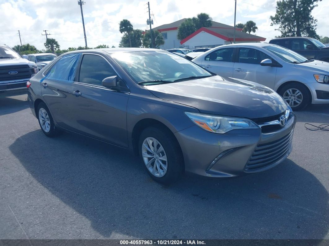 TOYOTA CAMRY 2015