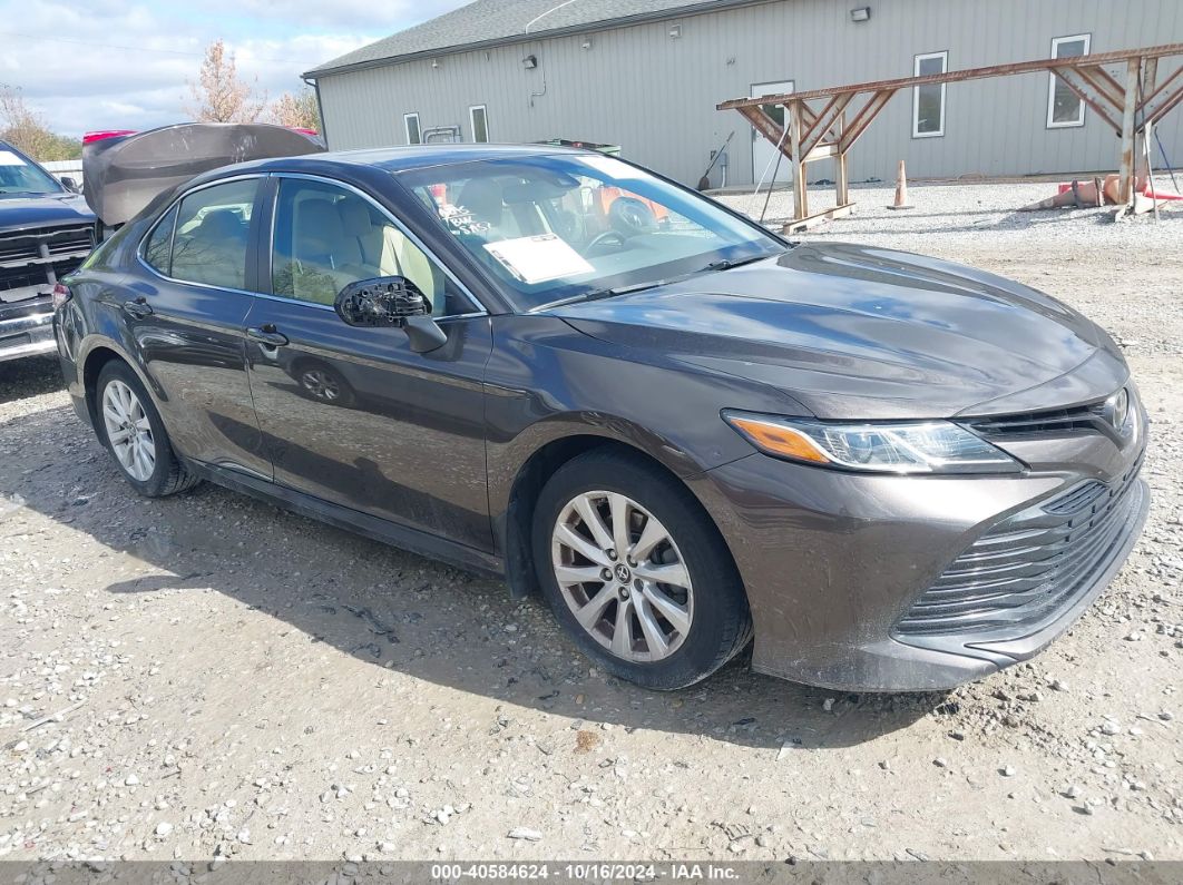 TOYOTA CAMRY 2018