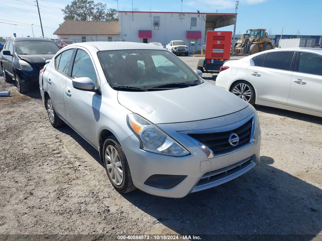 NISSAN VERSA 2017