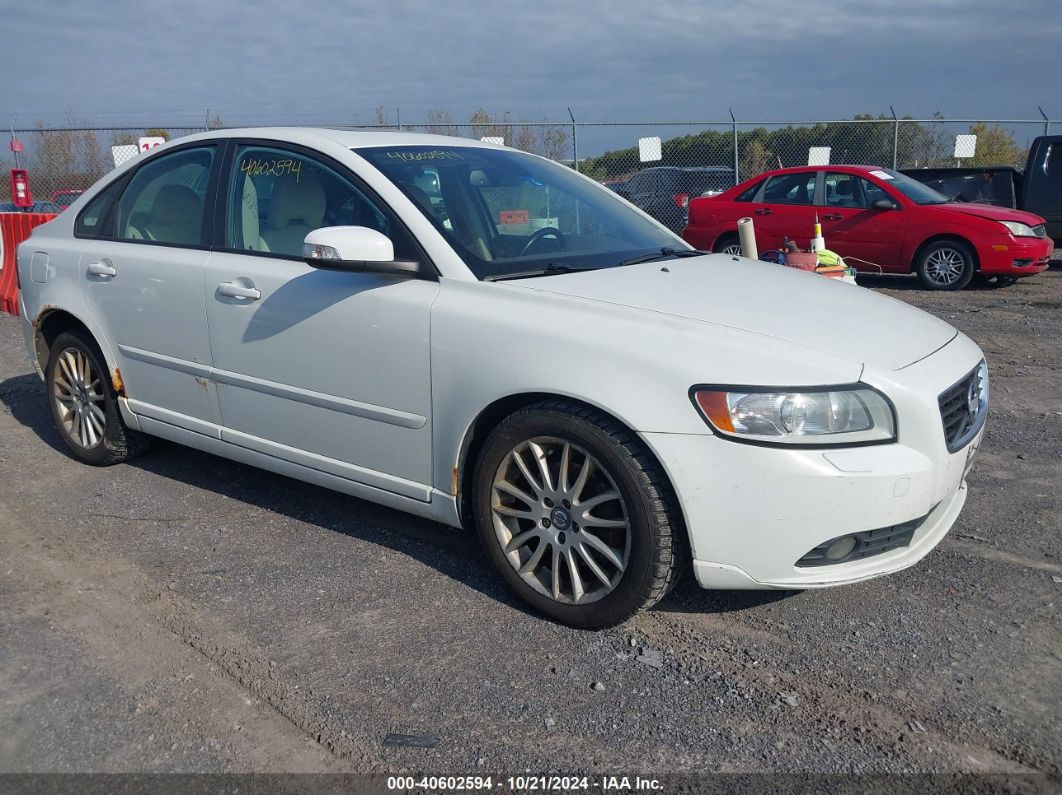 VOLVO S40 2011