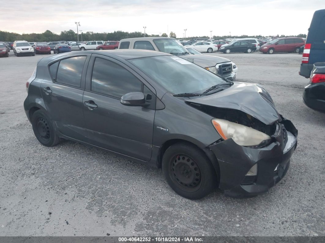 TOYOTA PRIUS C 2014