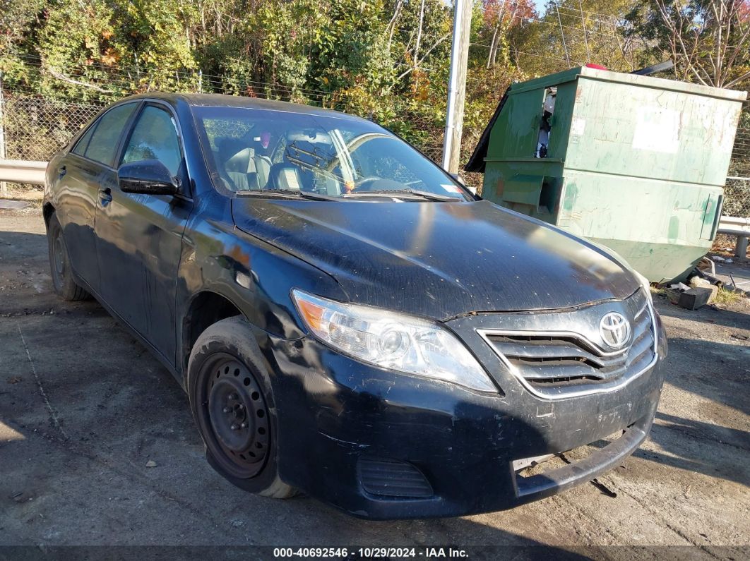 TOYOTA CAMRY 2011