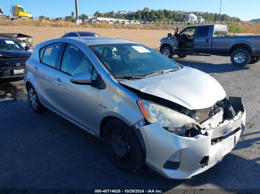 TOYOTA PRIUS C 2013