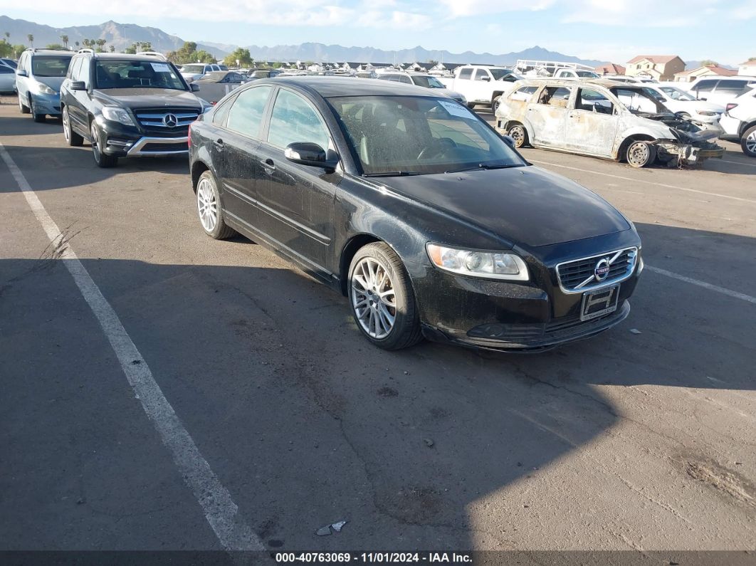 VOLVO S40 2011