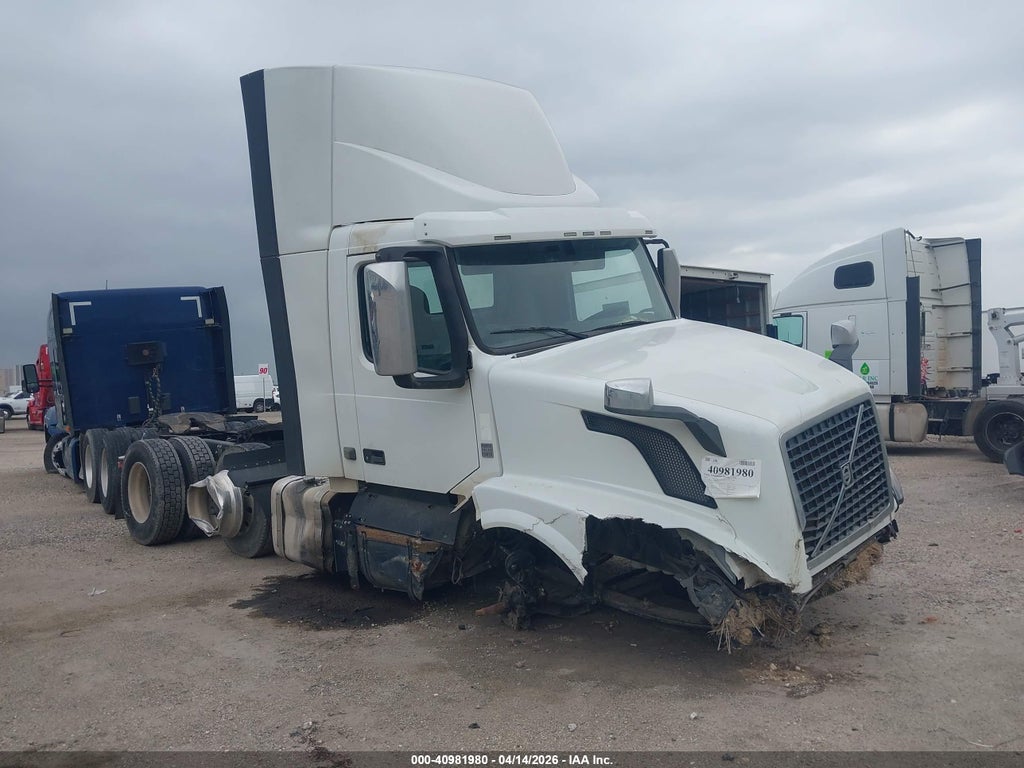 2018 VOLVO VNL