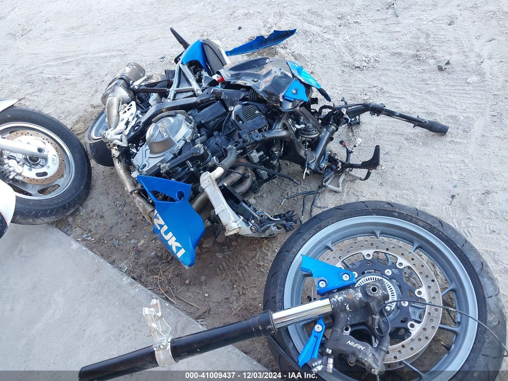 2024 SUZUKI GSX800