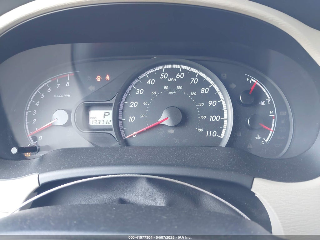 2014 Toyota Sienna LE V6 8 Passenger photo 7