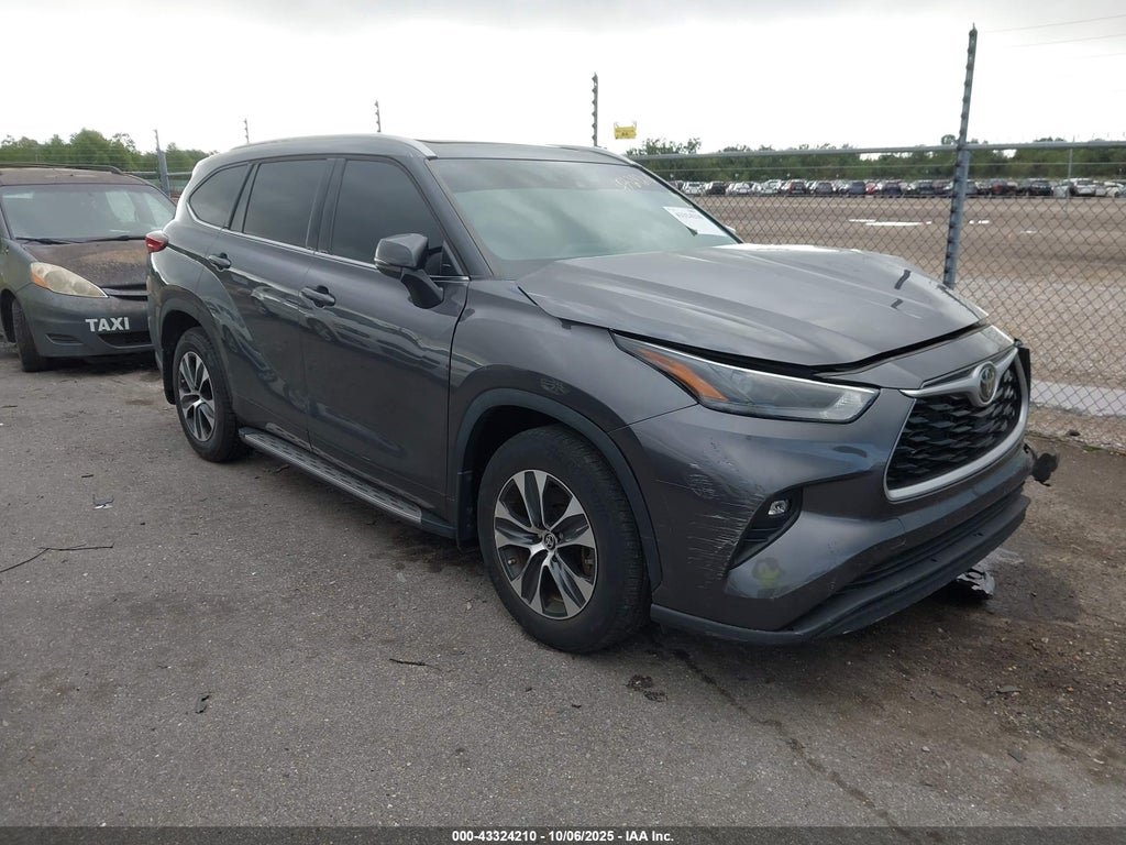 TOYOTA HIGHLANDER 2022