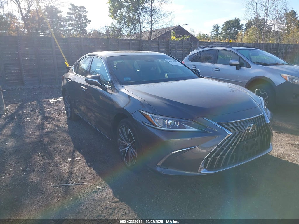 LEXUS ES 300H 2023