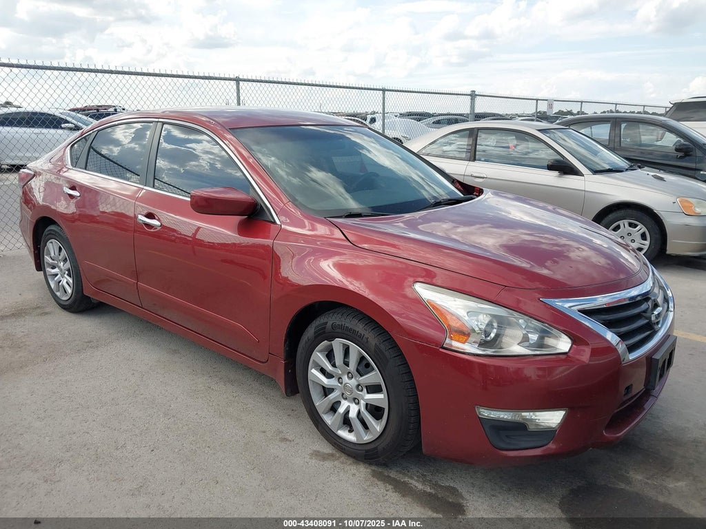 2014 Nissan Altima 2.5 S photo 1