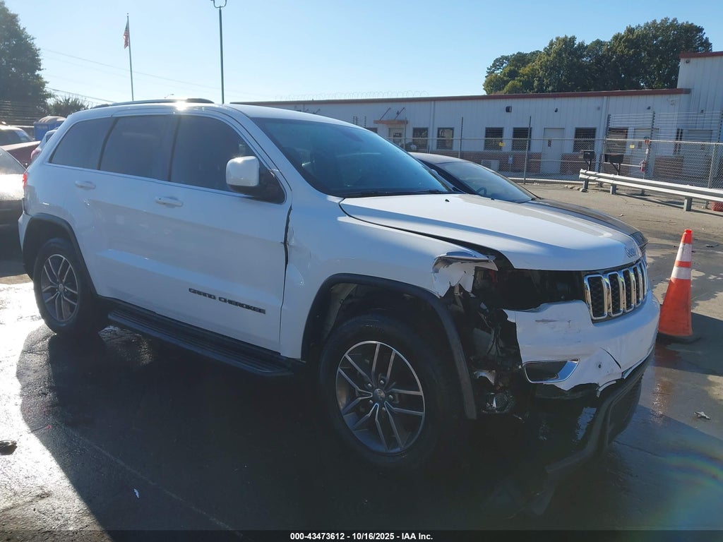 2018 Jeep Grand Cherokee Laredo E 4X2 photo 1