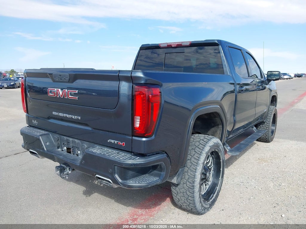 2021 GMC Sierra 1500 4WD Short Box AT4 photo 4