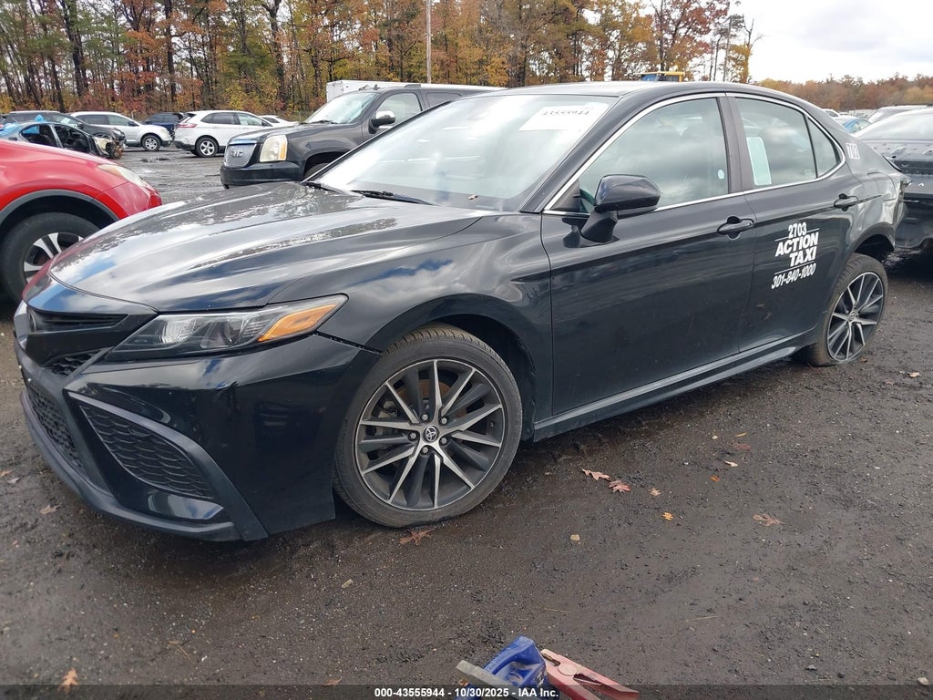 Toyota CAMRY 2021