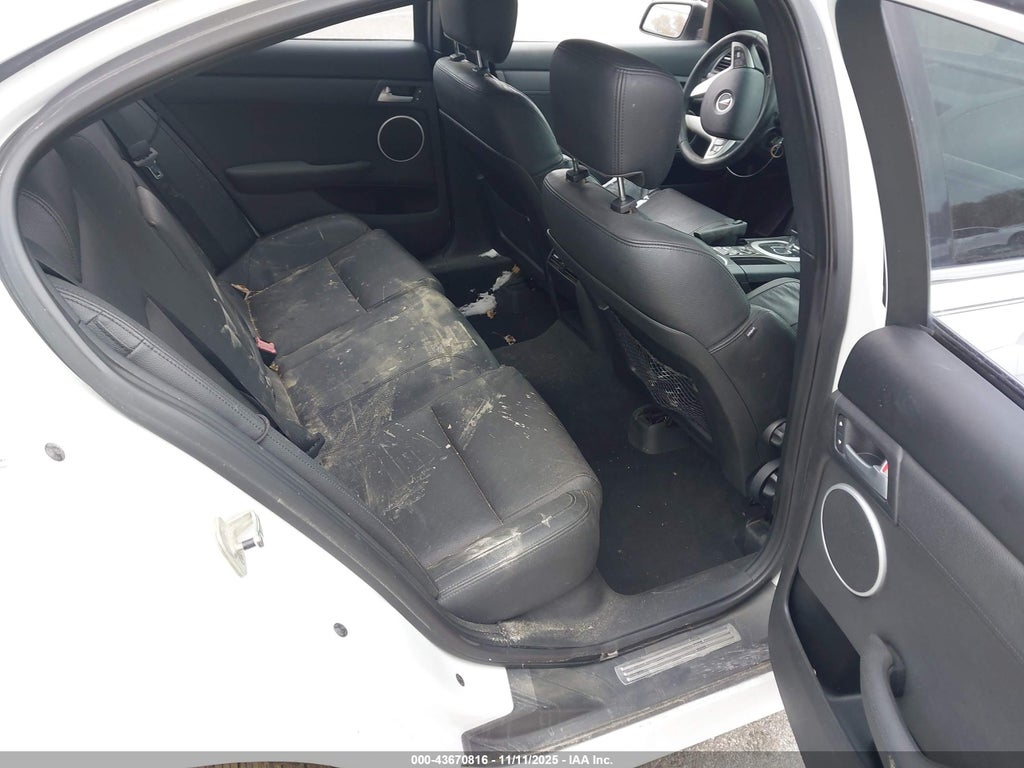 2009 Pontiac G8 photo 8