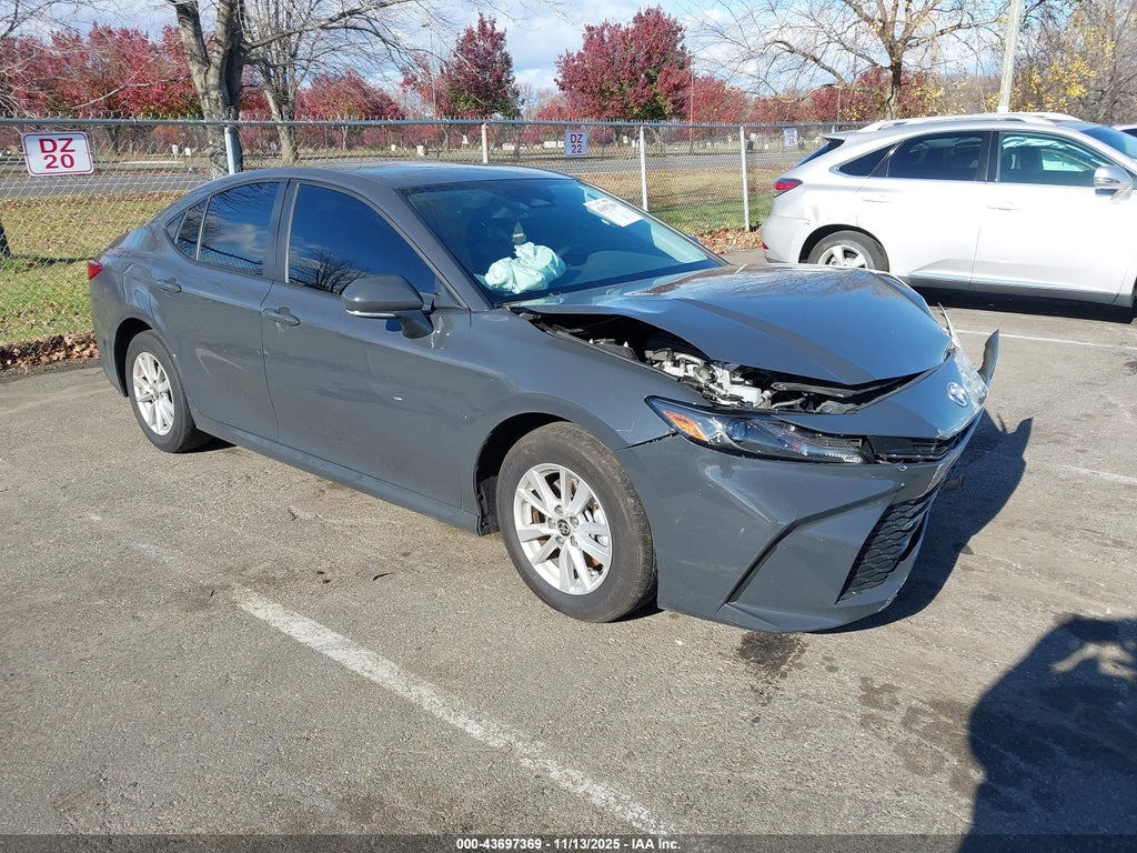 Toyota CAMRY 2025
